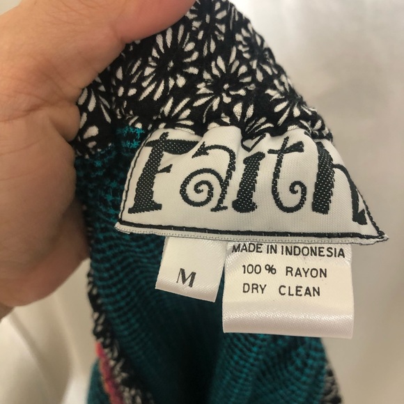 Vintage Faith Maxi Skirt - Picture 2 of 4